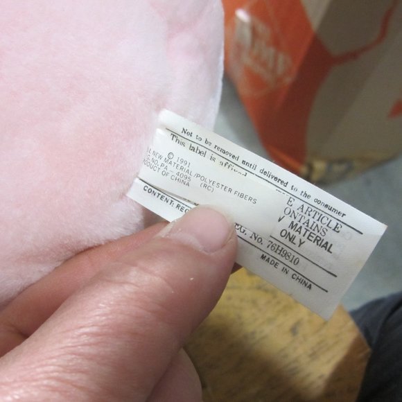 VTG PAIR OF BEARS, ONE PINk W/NIGHTCAP, ONE FUZZY BROWN, W/TAGS, READ ALL - Picture 13 of 14